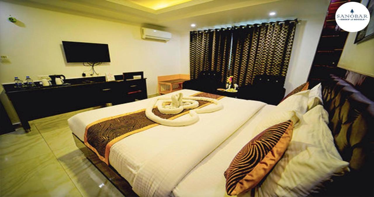 Hotel White Grand Shimla - In City Centre - A Centrally Ac Hotel Exteriör bild