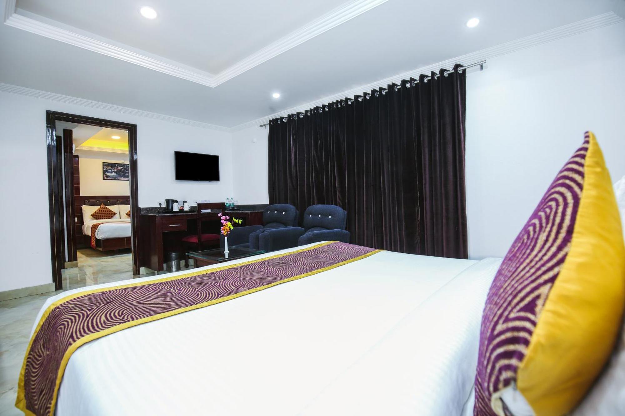Hotel White Grand Shimla - In City Centre - A Centrally Ac Hotel Exteriör bild