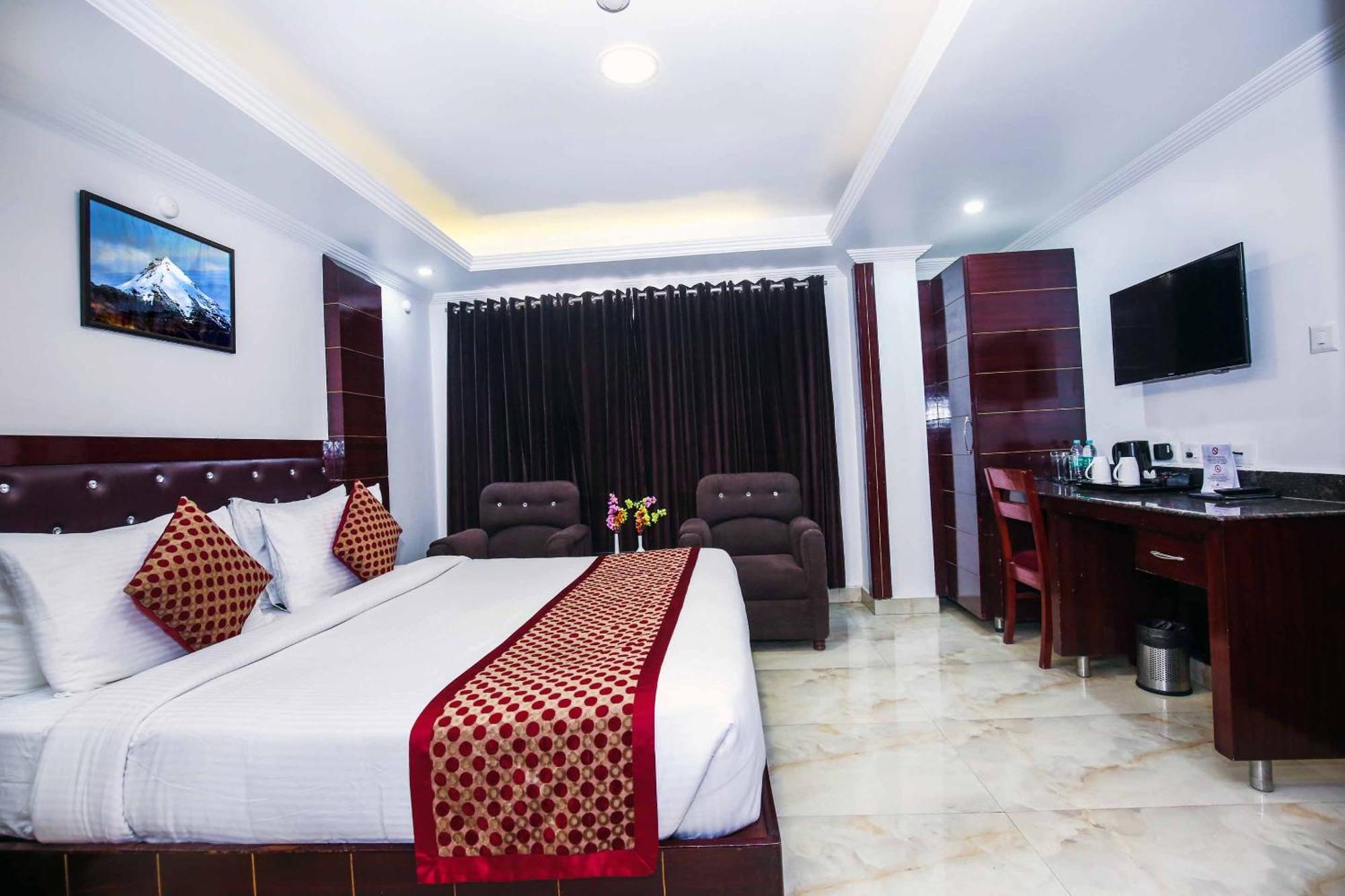 Hotel White Grand Shimla - In City Centre - A Centrally Ac Hotel Exteriör bild