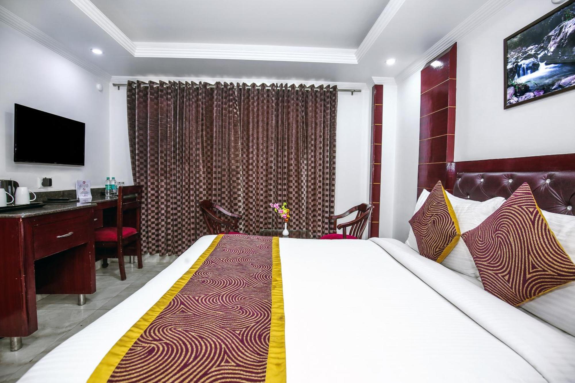 Hotel White Grand Shimla - In City Centre - A Centrally Ac Hotel Exteriör bild