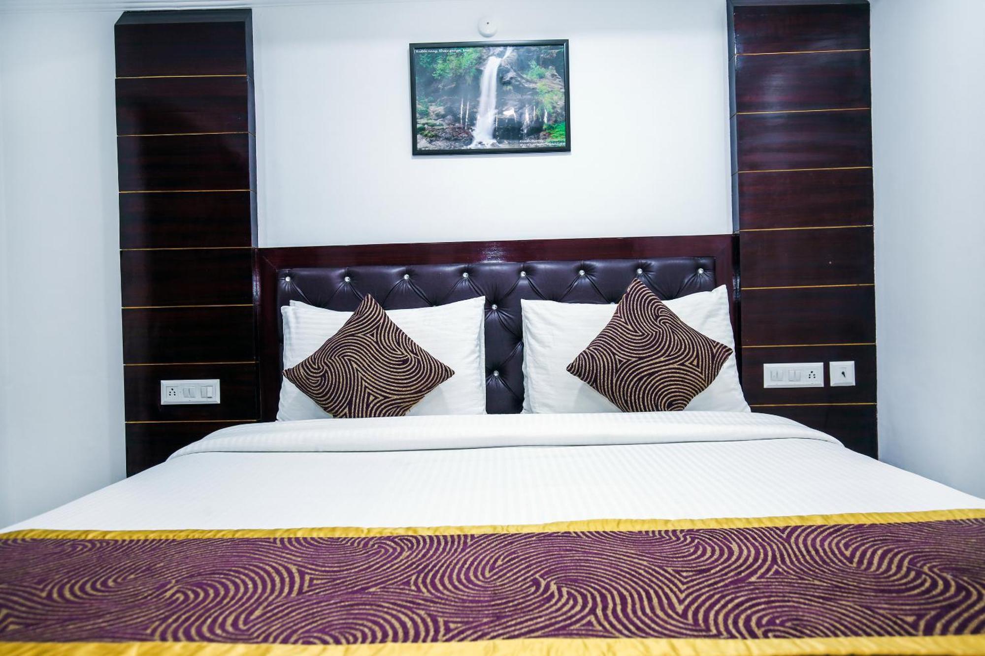 Hotel White Grand Shimla - In City Centre - A Centrally Ac Hotel Exteriör bild